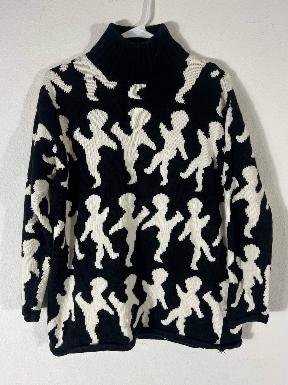 Vintage KIKIT by Maurice Sasson Karate Figure Print Mock Neck Sweater